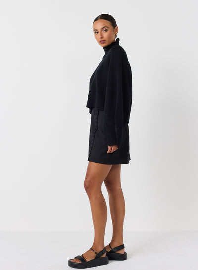 Carla Wool Embroidery Knit | Black