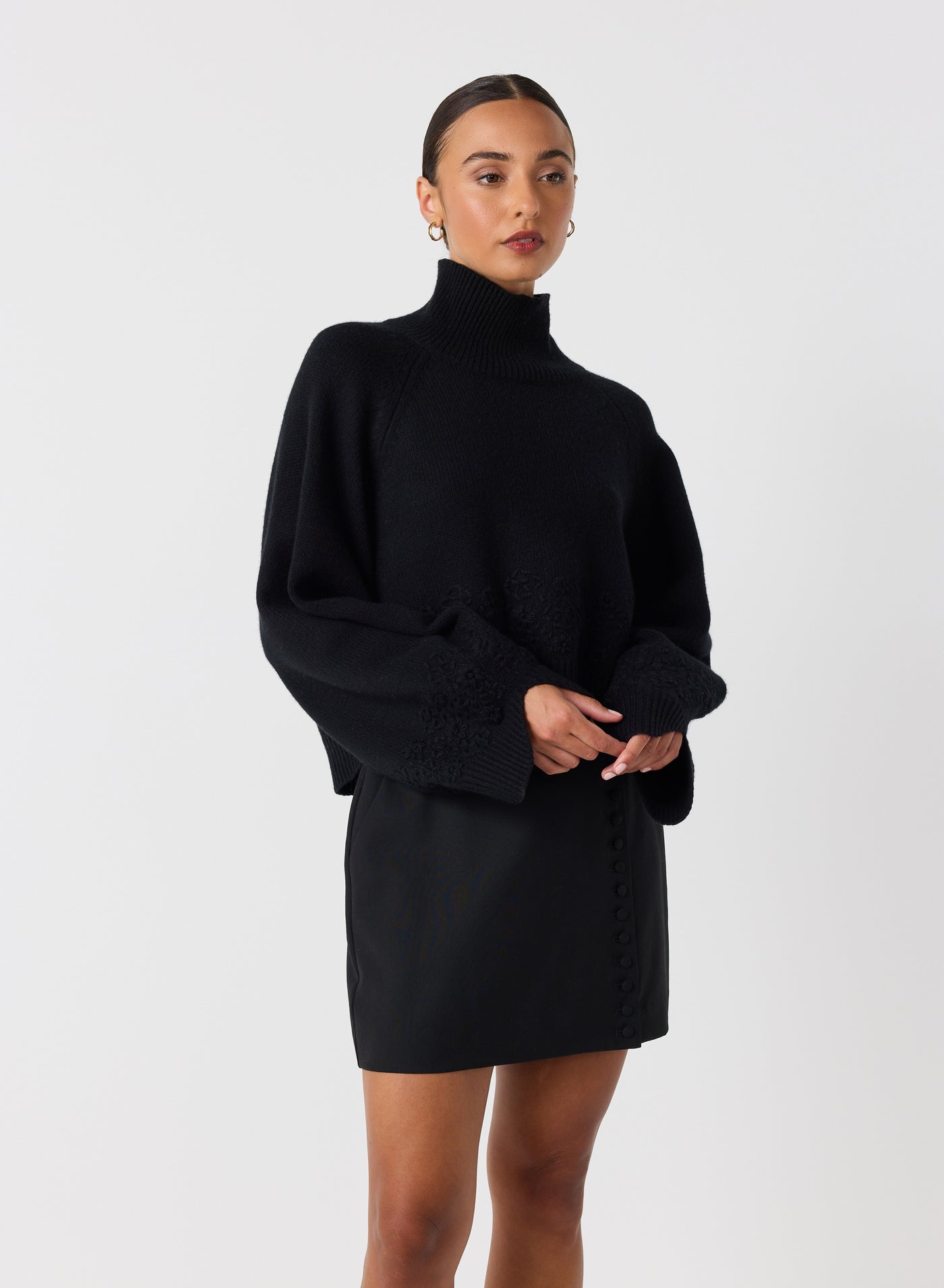 Carla Wool Embroidery Knit | Black