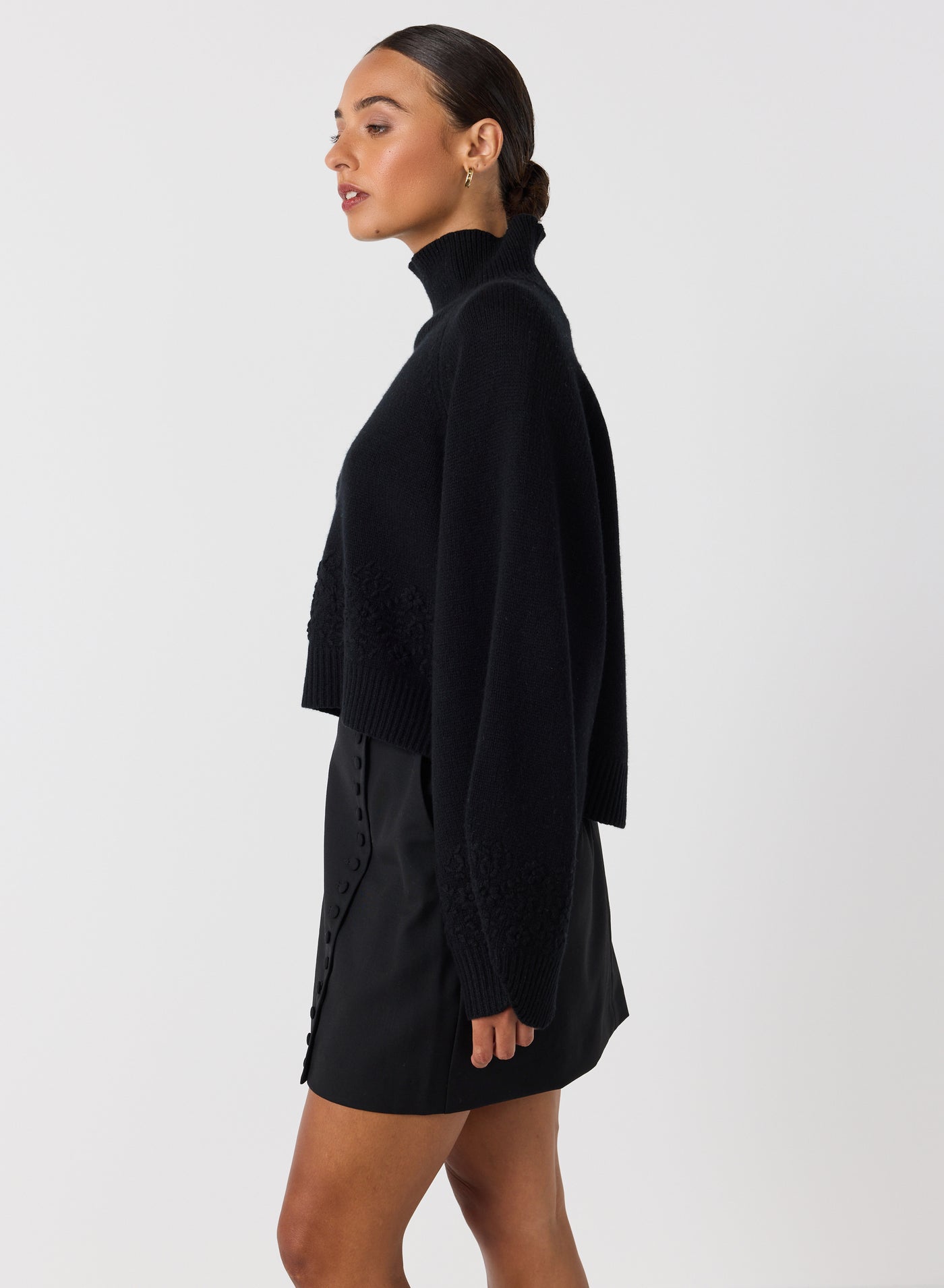 Carla Wool Embroidery Knit | Black